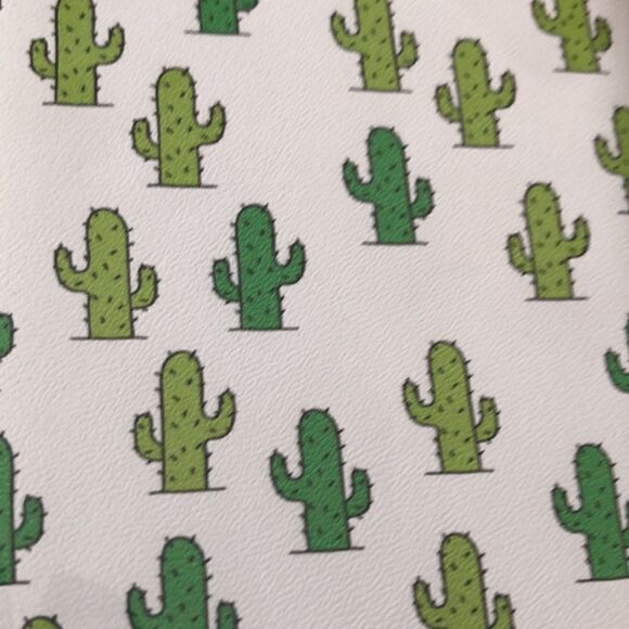 NWT Lucky 🍀 Cacti 🌵 Vegan 🌱 Zip Wallet 12 card inserts zip coin Secure! - Picture 16 of 17